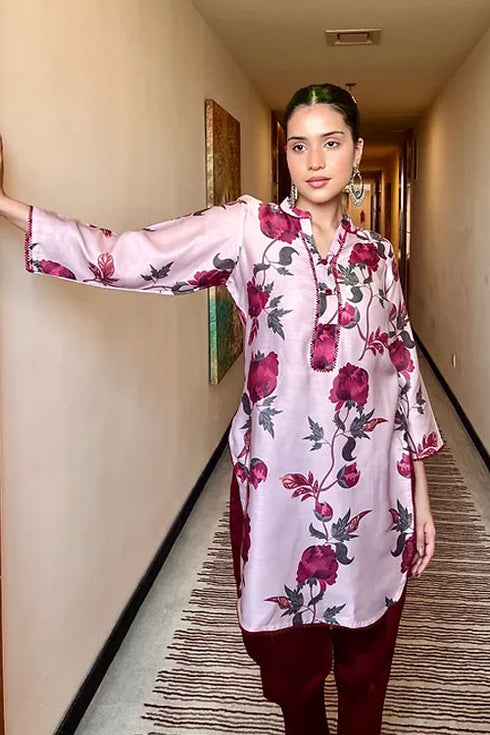 Saira Red And Rosegold Floral Pakistani Kurta Set